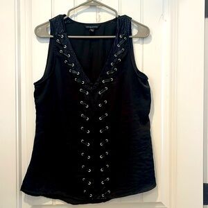 Medium, Rock & Republic black top